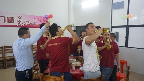 富軒員工生日會(huì)，歡樂溫暖時(shí)光！